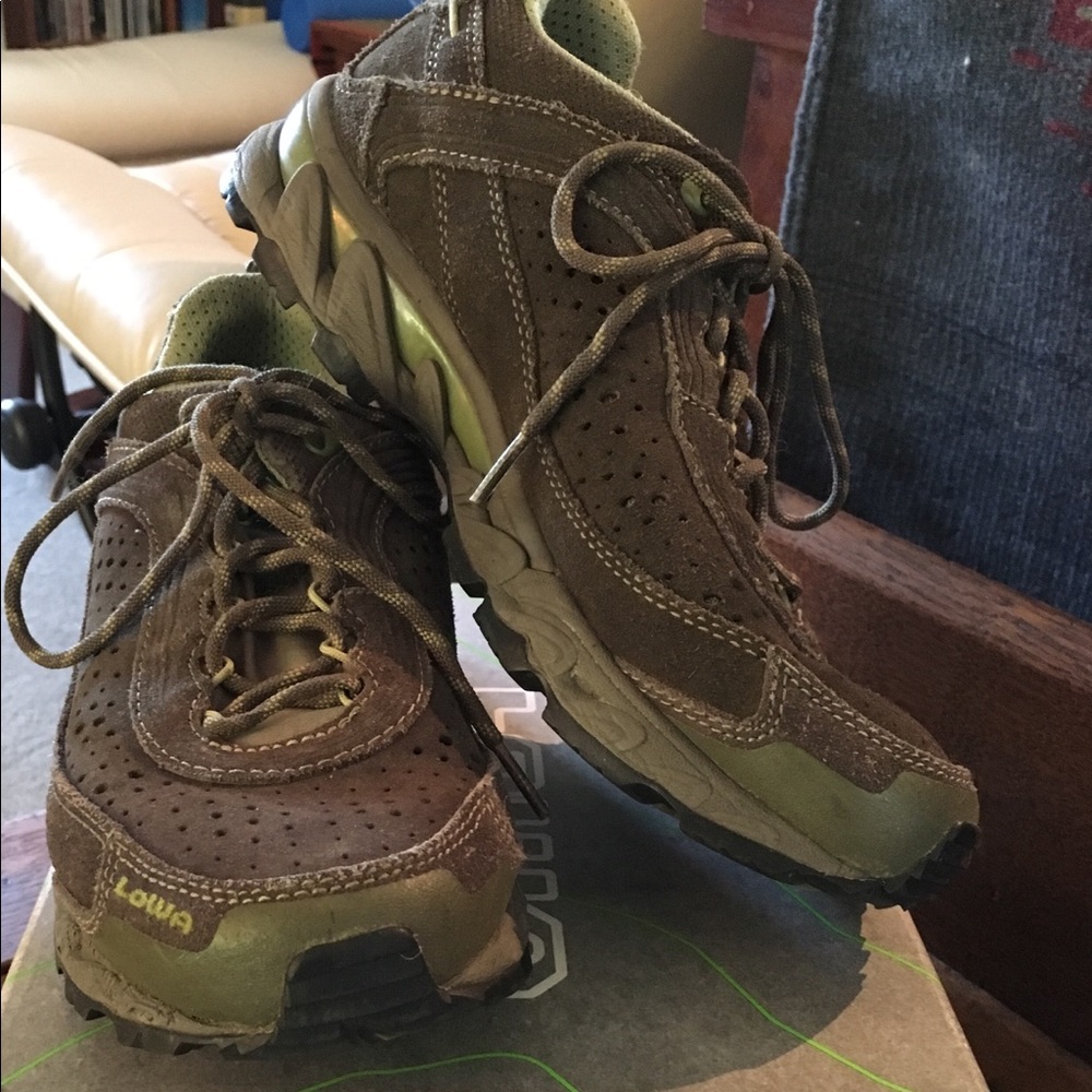 Lowa  S  Cloud Women’s Hiking Shoes